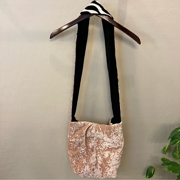 Velour Double sided crossbody Bag, boho chic,zebra print, lace accent - Picture 5 of 15